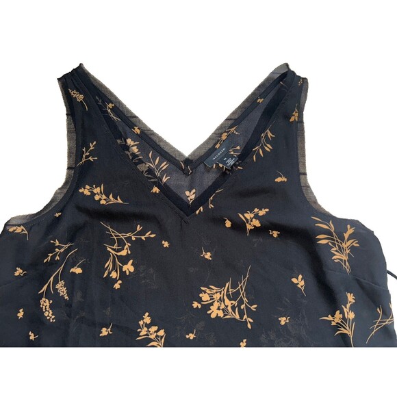 Women's Halogen Floral V-neck Semi Sheer Sleeveless Tulle Trim Top Size M - Picture 2 of 6